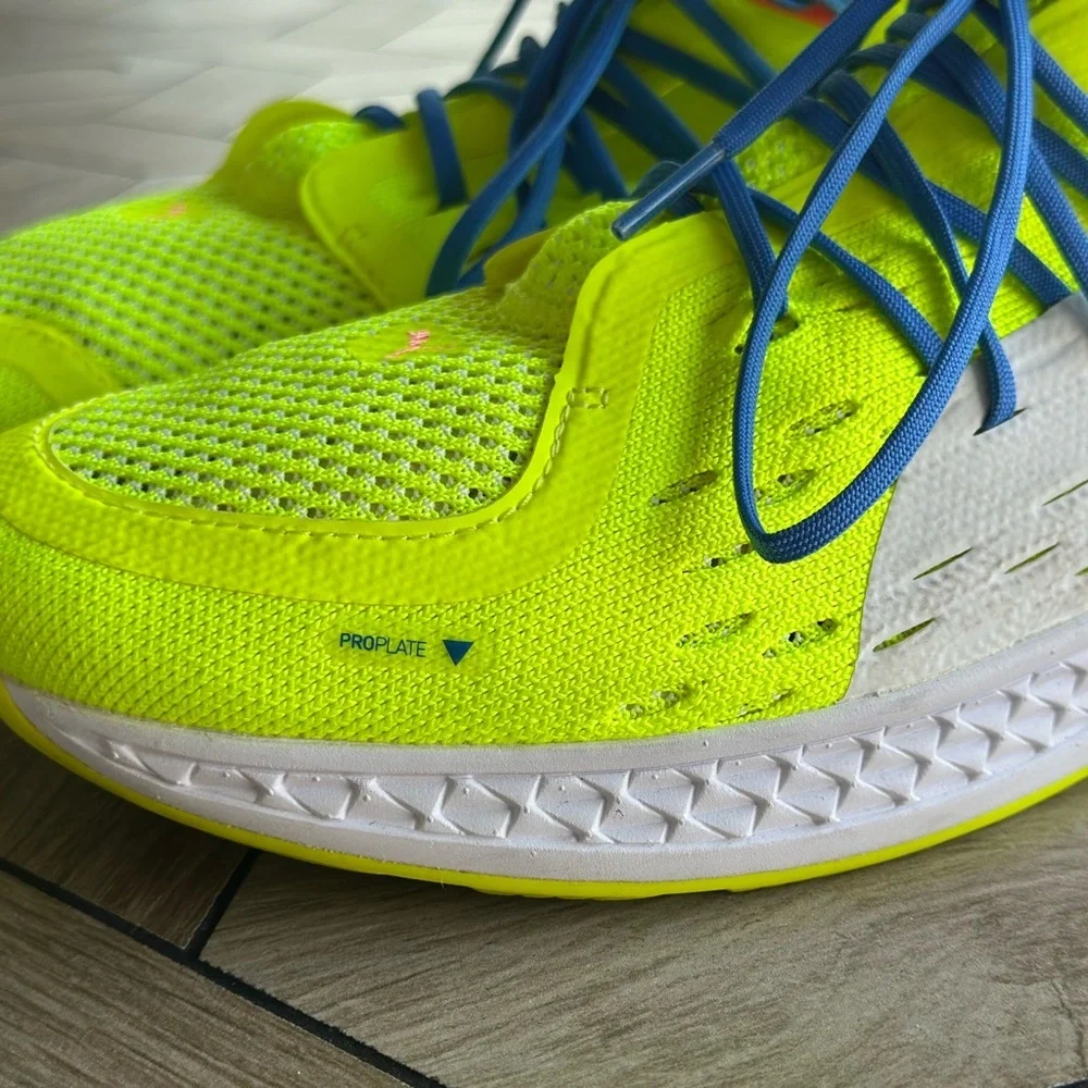 Puma Speed 500 Neon Yellow Green Athletic Shoes - Picture 5 of 7